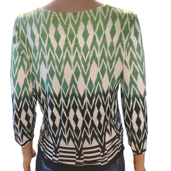 Chico's Size S (0) Lightweight Stretch Rayon Geometric Ombre 3/4 Sleeve Top - Picture 4 of 8